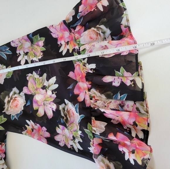 INC Sheer Floral Blouse with Ruffled Sleeve Size Medium - Picture 6 of 9